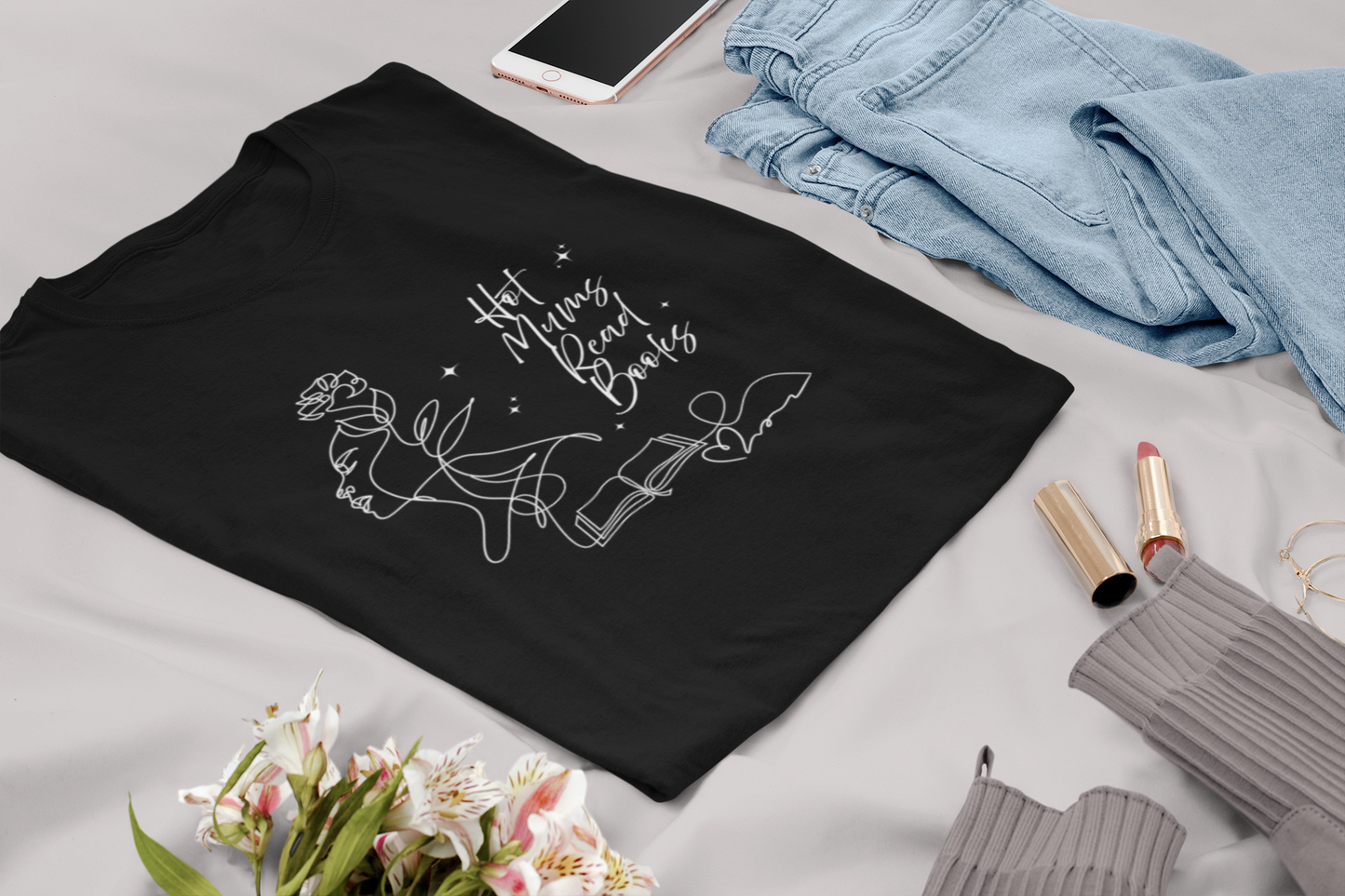 Hot Mums Read Books Tee